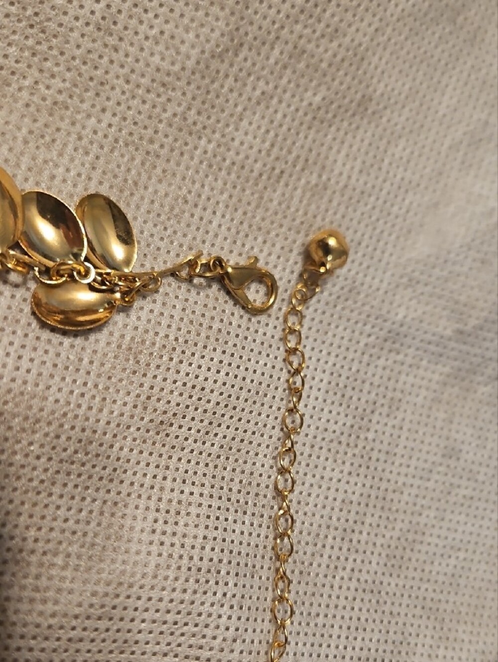 Gold-Tone Disc Charm Bracelet - Elegant Women's Jewelry - Picture 2 of 3